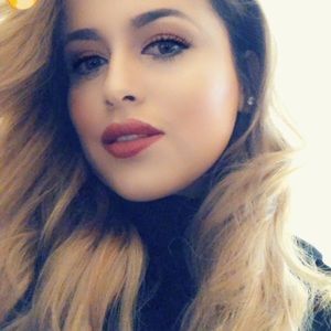 Meet your Posher, Ana